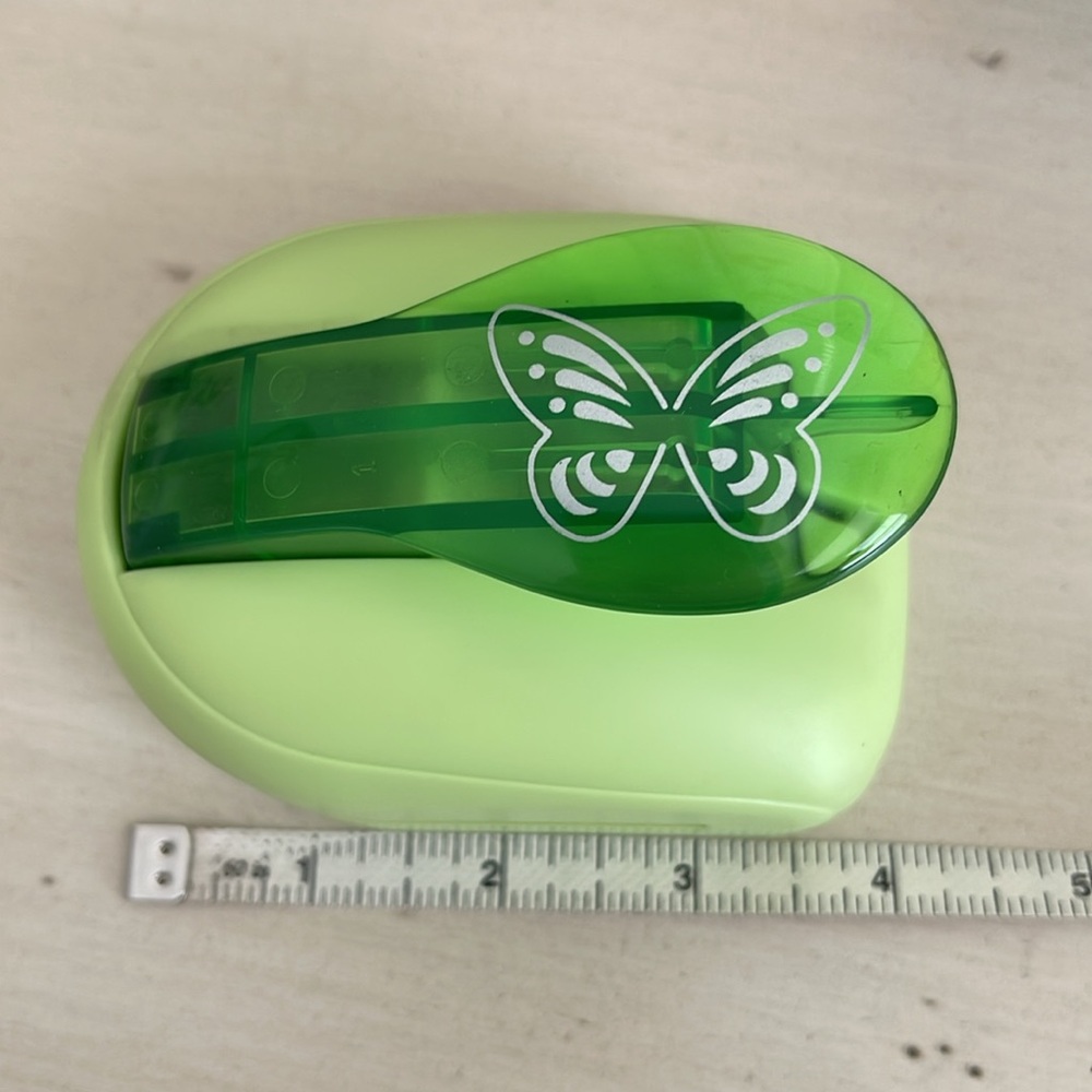 BUTTERFLY 🦋 PUNCHER - Picture 10 of 10